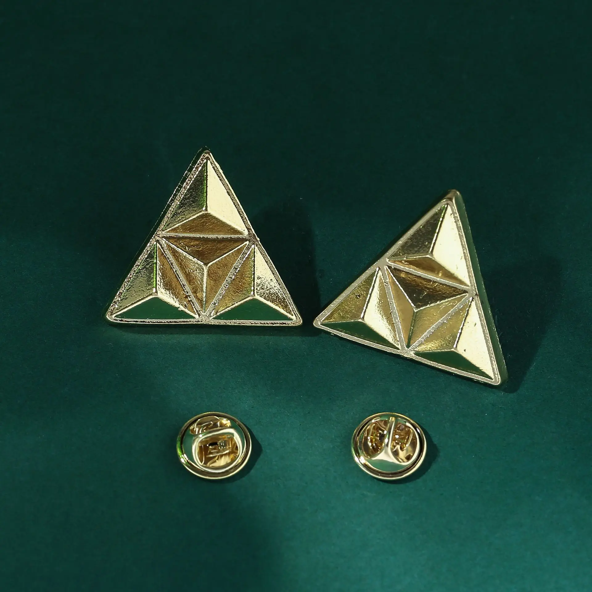 纯金属金色三角形一对.jpg