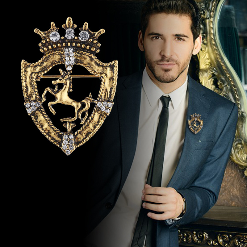 Personalized Trendy Men's Suit Retro Shield Hor...